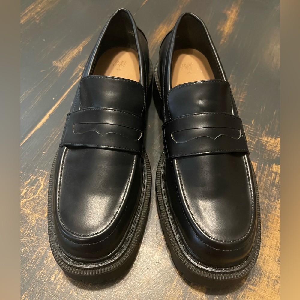 H&M Black Chunky Loafer